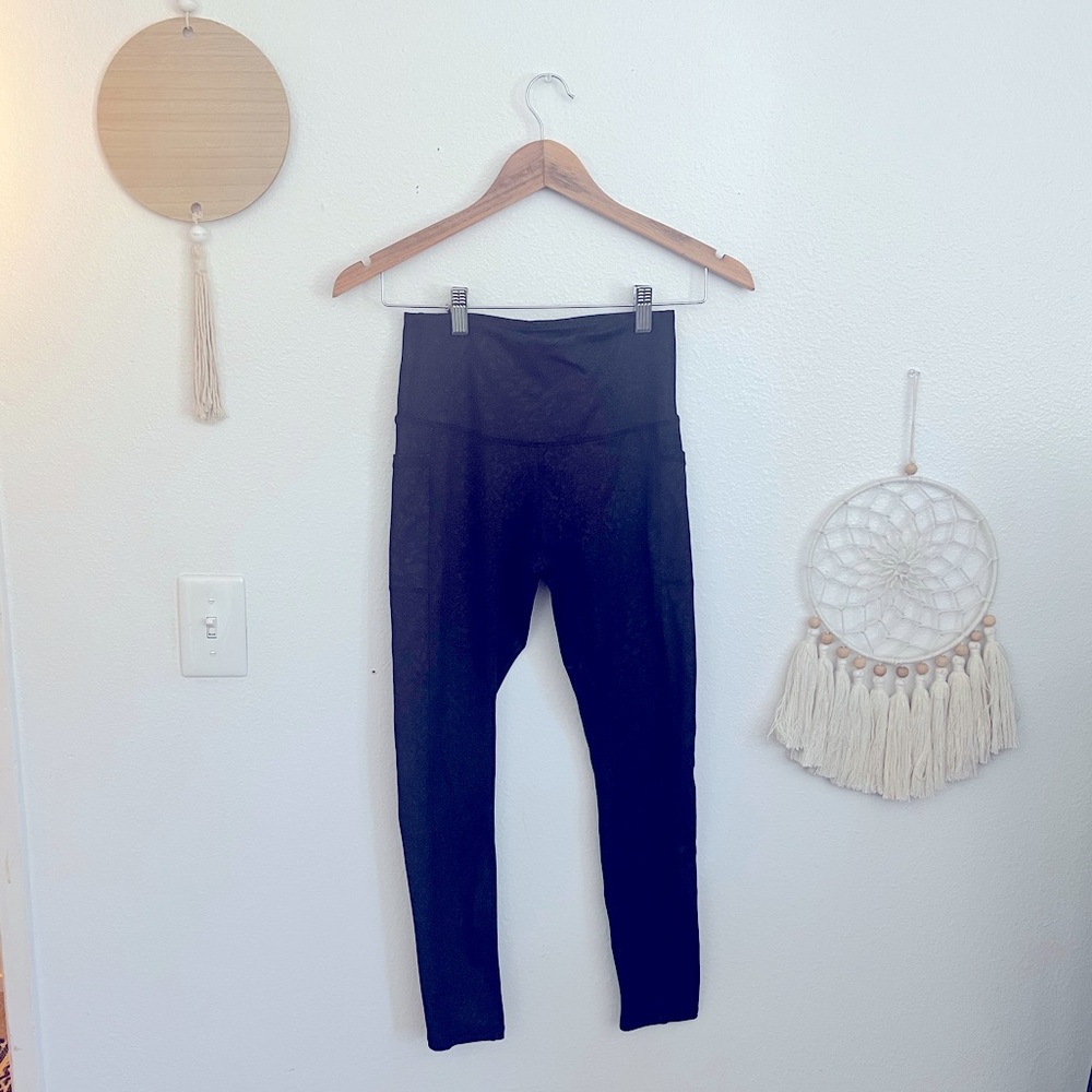 LegEnd Black High-Waisted Leggings